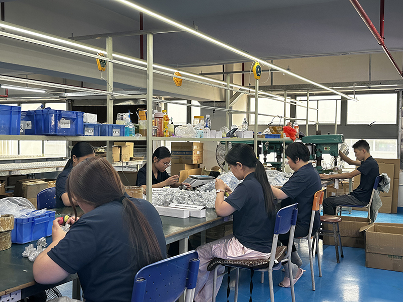 拉斯维加斯9888照明年底冲刺，，，，，，全力包管全球客户订单交付